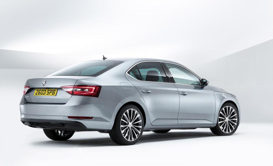  Skoda Superb SE Business 2015 года  (фото 2 из 2)